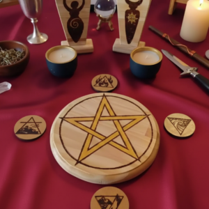 Altar Wiccano Pentaculo